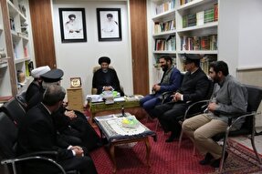 فیلم | دیدار خادمان رضوی با نماینده ولی‌فقیه در استان اردبیل