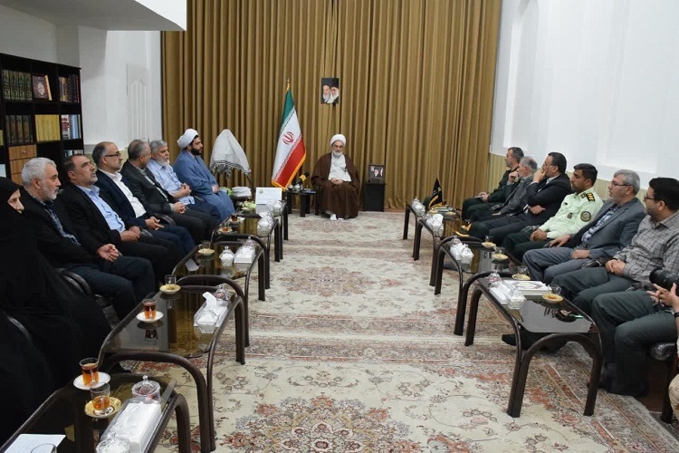 نشست هم اندیشی شورای پیشکسوتان و فعالان دفاع مقدس گیلان