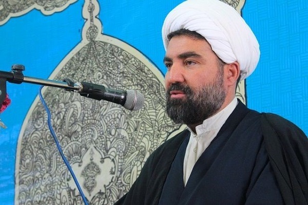 حجت‌الاسلام‌ والمسلمین مرتضی عزیزی، مدیرکل اوقاف و امور خیریه ایلام