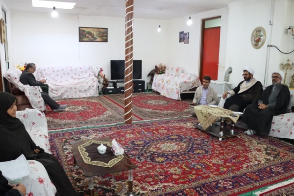 دیدار با خانواده شهدا