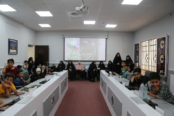 نشست نقد و بررسی کتاب «کودکستان آقا مرسل» در قم برگزار شد