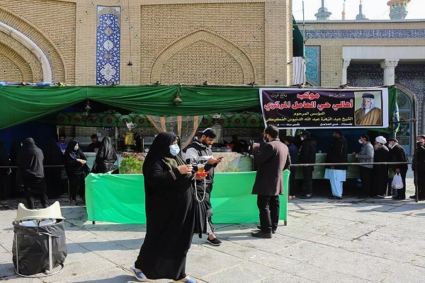 ایستگاه‌های صلواتی در حرم بانوی کرامت