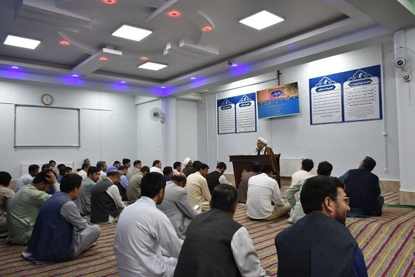 ولایت امیرالمومنین علی(ع) در منابع فریقین بررسی شد