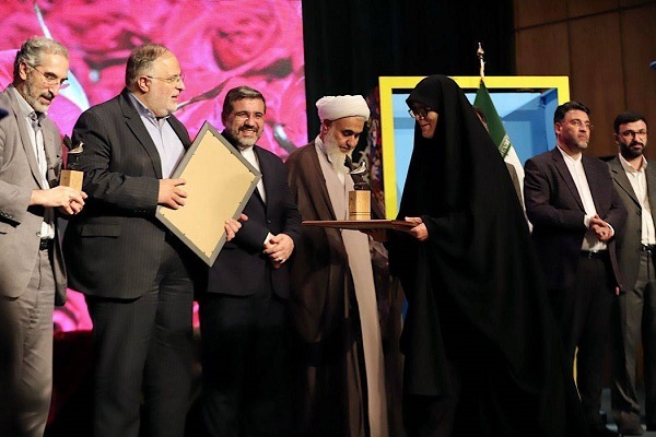 هنر تئاتر در این ایام عامل انسجام، وحدت و هم‌گرایی ایران بود