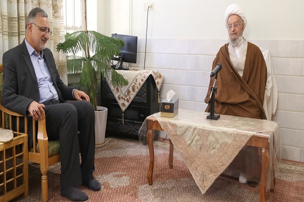 حضرت آیتالله ناصر مکارم شیرازی از مراجع معظم تقلید شیعه