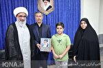 دیدار آیت‌الله صفایی‌بوشهری با خانواده شهید آرمان علی‌وردی + عکس