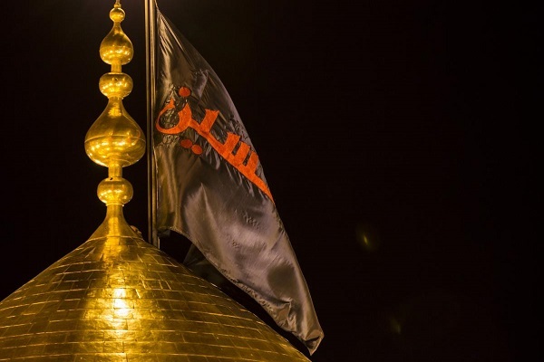 مراسم نصب پرچم عزای حسین(ع)