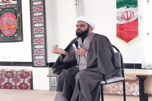 حجت‌الاسلام توحید ایمانی رئیس تبلیغات اسلامی شاهین‌دژ