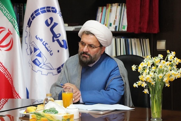 حجت الاسلام یدالله وحدانی نیا، معاون اجتماعی و پیشگیری از وقوع جرم دادگستری خراسان‌جنوبی