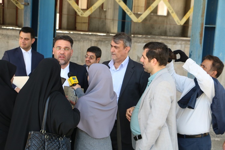 بازدید معاون توسعه مدیریت و منابع انسانی وزارت ارشاد از تالار مرکزی شیراز