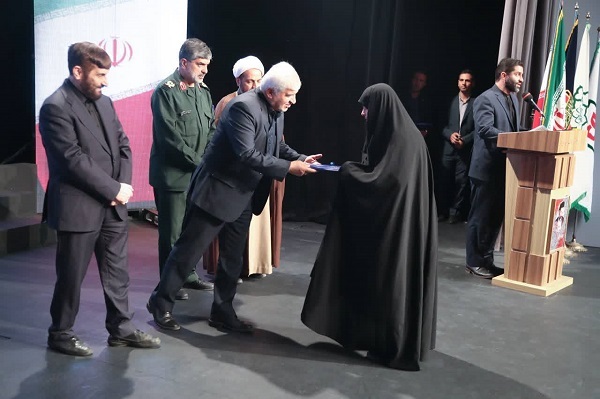 بیان ناگفته‌های انقلاب جوانان را متوجه داشته‌های خود می‌کند