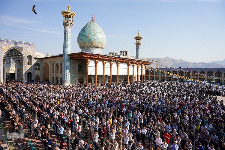 اقامه نماز عید، حرم شاهچراغ(ع)