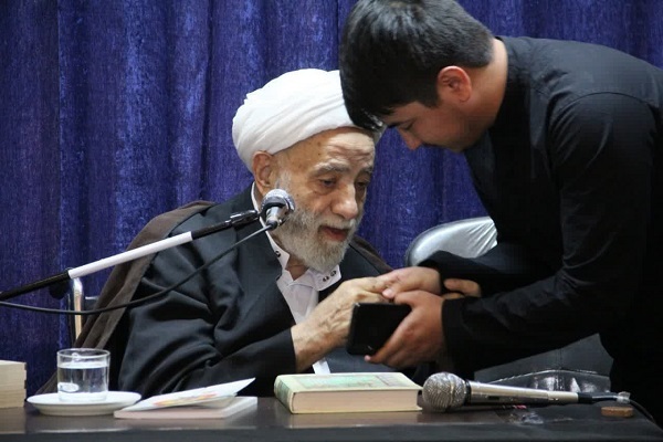 محسن قرائتی، رئیس ستاد اقامه نماز