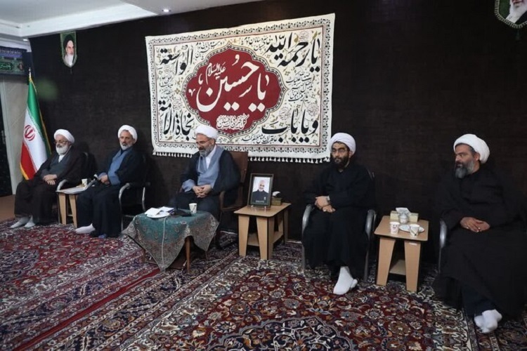 دیدار حجت الاسلام مطیعی نماینده ولی فقیه در سمنان با مسئولان شورای شورای هماهنگی تبلیغات اسلامی سمنان دیدار حجت الاسلام مطیعی نماینده ولی فقیه در سمنان با مسئولان شورای شورای هماهنگی تبلیغات اسلامی سمنان