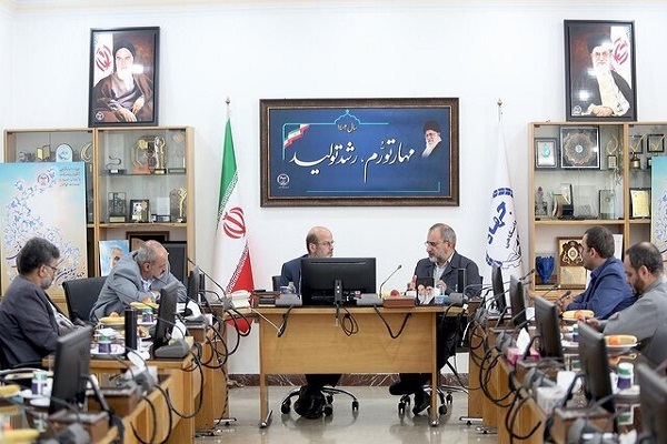 جلسه عقد تفاهم نامه بین استانداری مرکزی با جهاد دانشگاهی