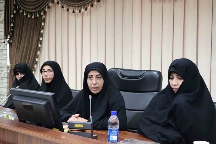 منصوره کیانی، مسئول بسیج جامعه زنان سپاه عاشورا منصوره کیانی، مسئول بسیج جامعه زنان سپاه عاشورا