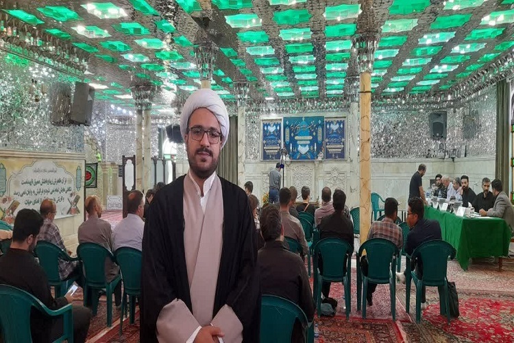 محمد داوریان شرکت کننده مسابقات قرآن