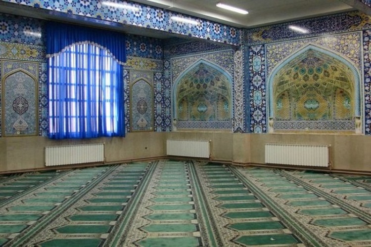 نمازخانه‌های بین راهی البرز