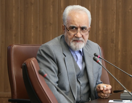 حسین حاتمی، استاد گروه عفونی دانشگاه شهید بهشتی تهران