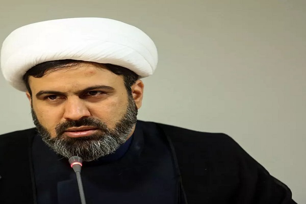 حجت‌الاسلام علی قاسمی، مدیر مرکز آفرینش‌های فرهنگی و هنری آستان مقدس بانوی کرامت