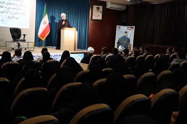 افتتاحیه دوره «خط امام» بسیج دانشجویی دانشگاههای استان کردستان افتتاحیه دوره «خط امام» بسیج دانشجویی دانشگاههای استان کردستان