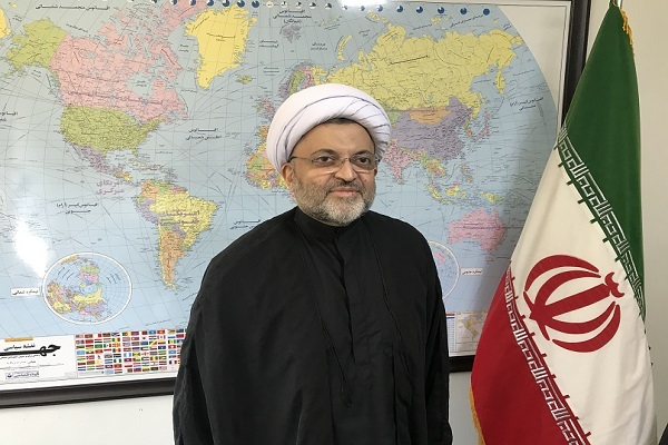حجت‌الاسلام علی‌اصغر محمدی‌دوست، مدیر عامل مؤسسه بین‌المللی نور مبین