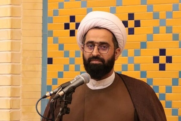 حجت الاسلام دیلم رئیس مرکز بزرگ اسلامی گلستان