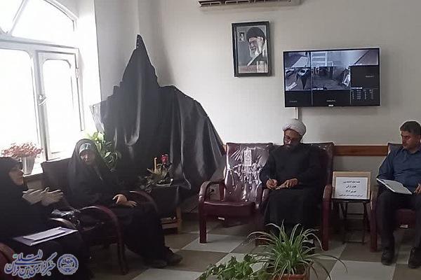 جلسه هیئت اندیشه ورز بانوان در گنبد کاووس