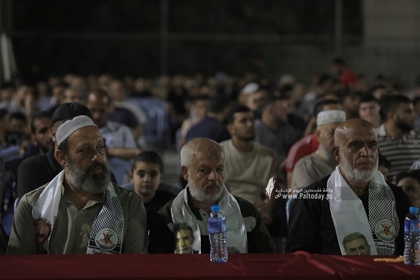 تکریم حافظان قرآن در غزه + عکس
