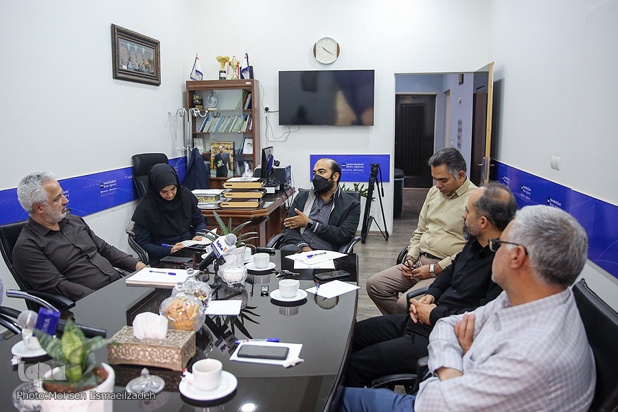 یک‌رنگی، شباهت سفر حج با اربعین است