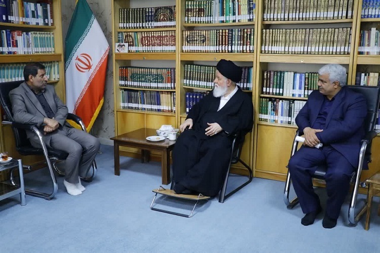آیت الله علم الهدی امام جمعه مشهد