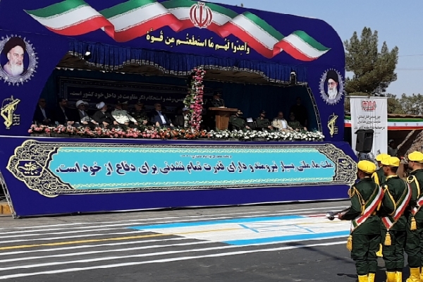 مراسم رژه نیروهای مسلح در کرمان