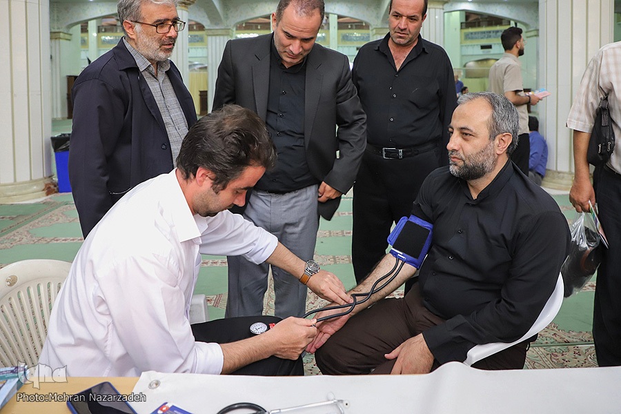 استقرار میز خدمت دستگاه‎های دولتی در مصلی امام خمینی (ره) تبریز‎