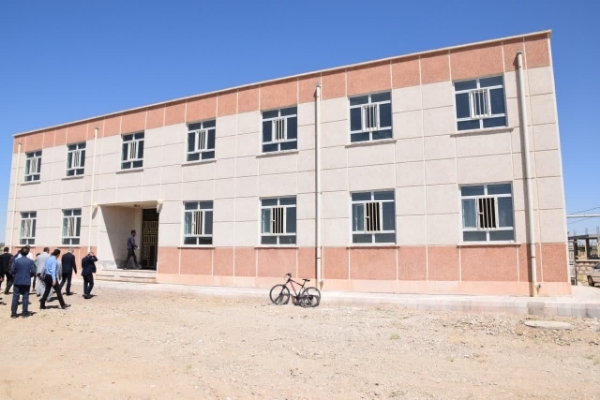 افتتاح یک مدرسه