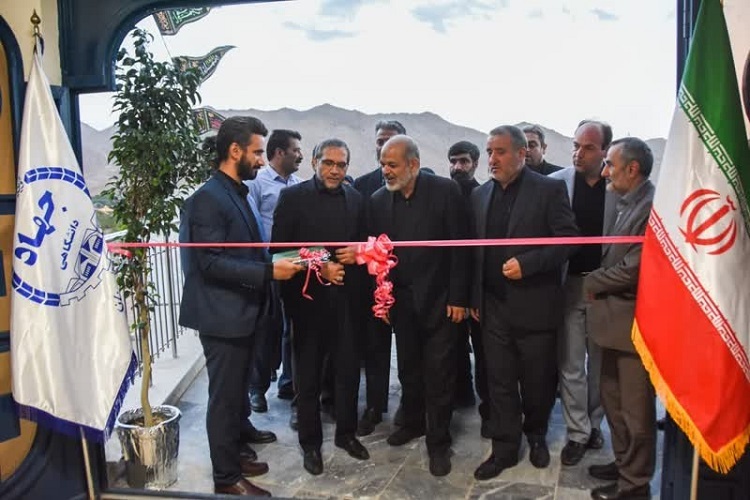 افتتاح مرکز خدمات تخصصی به‌نژادی دام سبک جهاددانشگاهی استان سمنان توسط احمد وحیدی وزیر کشور