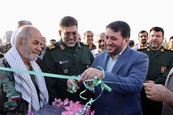 افتتاح نمایشگاه دستاوردهای دفاع مقدس در یزد