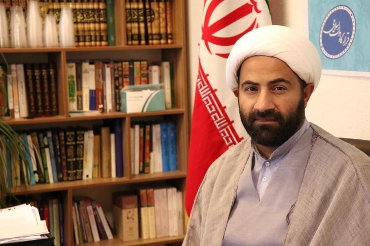 حجت الاسلام علیپور رئیس تبلیغات بندرانزلی