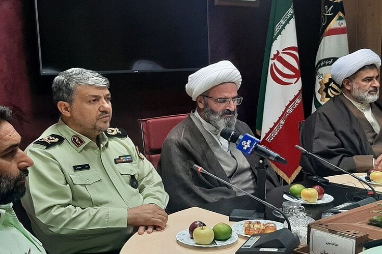 دیدار حجت الاسلام مطیعی نماینده ولی فقیه در سمنان با فرمانده نیروی انتظامی سمنان ارسالی// شرایط عمومی امنیت در سمنان مطلوب است.