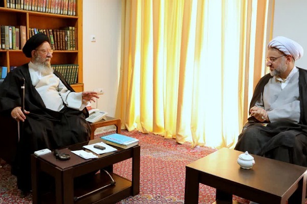دیدار مدیر اوقاف گلستان با آیت الله نورمفیدی به مناسبت دهه وقف