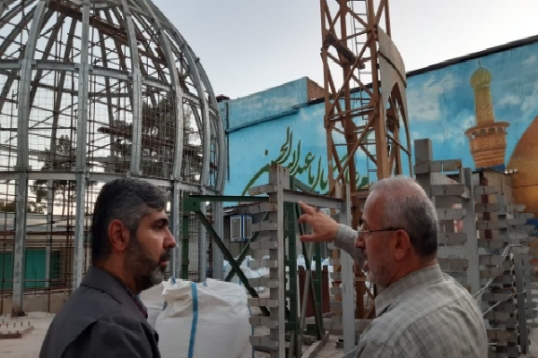 بازدید معاون سیاسی وزیر کشور از کارگاه ساخت گنبد حرم مطهر حسینی در کرمان