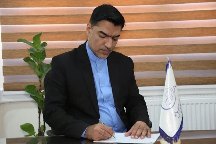 عابد دینی معاون امور فرهنگی کمیته امداد امام خمینی استان سمنان عابد دینی معاون امور فرهنگی کمیته امداد امام خمینی استان سمنان