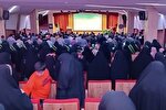 دنیای استکبار با فکر جوانان کار دارد