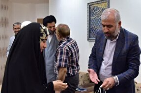 بانوی حافظ قرآن در اردکان تجلیل شد