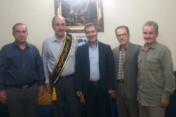 تکریم بنیاد دِعبل خُزاعی لرستان از خانواده شهدا