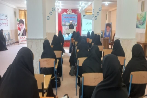 برگزاری مراسم افتتاحیه سال تحصیلی مدرسه علمیه فاطمه‌الزهرا(س) سلماس