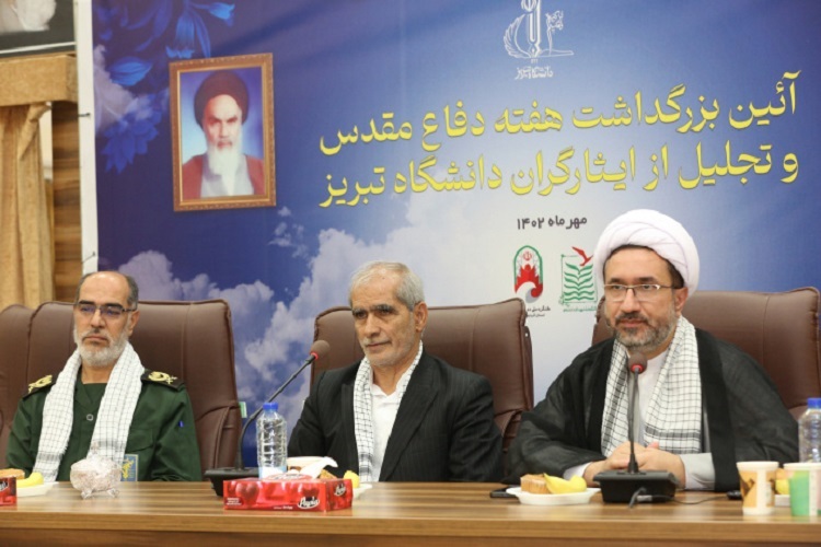 حجت الاسلام انوری، رئیس نهاد نمایندگی مقام معظم رهبری در دانشگاههای آذربایجان شرقی