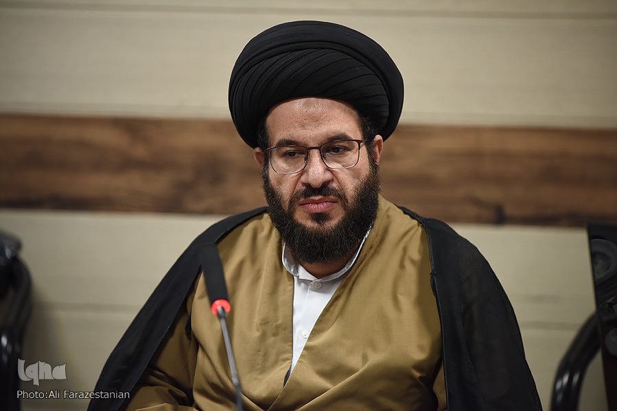 حجت‌الاسلام‌والمسلمین سیدرضا شیرازی عضو پژوهشکده علوم اسلامی بنیاد پژوهش‌های اسلامی آستان قدس رضوی