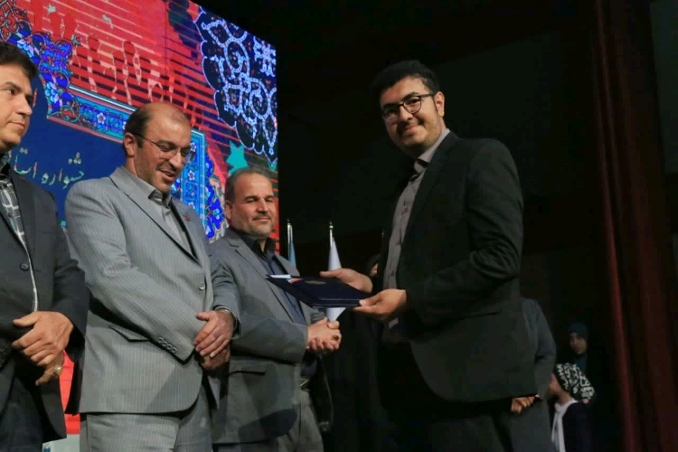 تجلیل از عکاس ایکنا همدان