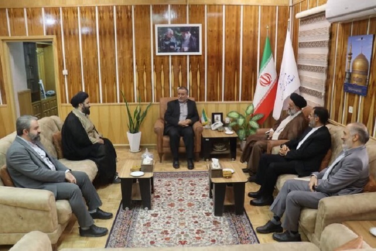 دیدار سید محمد رضا استاندار سمنان با حجت الاسلام موسوی مقدم نماینده ولی فقیه در بنیاد شهید کشور دیدار سید محمد رضا استاندار سمنان با حجت الاسلام موسوی مقدم نماینده ولی فقیه در بنیاد شهید کشور