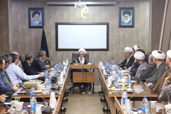 جمعی از علمای مؤسسه آموزشی فرهنگی کوثر ترکیه با آیت‌الله بنابی دیدار کردند